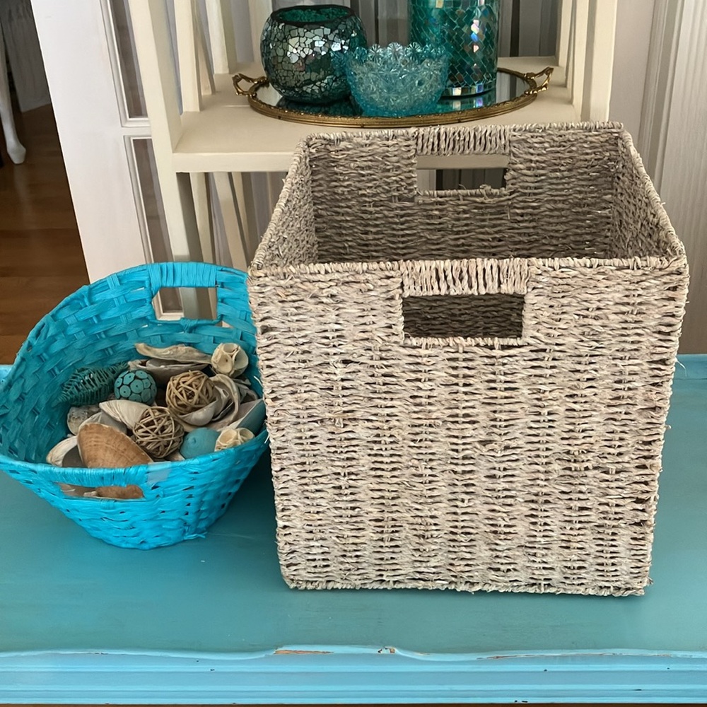 NIB Huntington Home Collapsible Sea Grass Basket, 13” x 13” x 13”